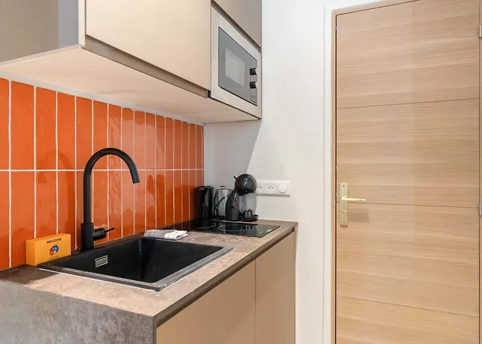 Chic Neuf Batignolles