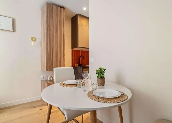 Chic Neuf Batignolles * פריז